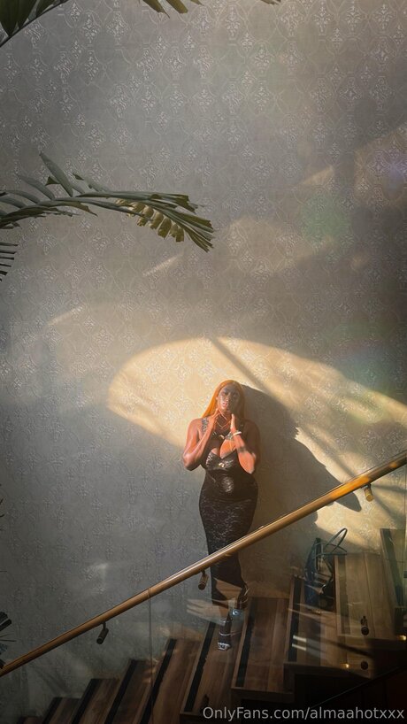 Almaahotxxx ポルノスター 可愛い 写真