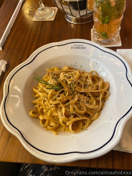 Almaahotxxx profile image