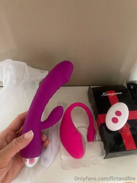 Cute Zaira ホットスター 写真