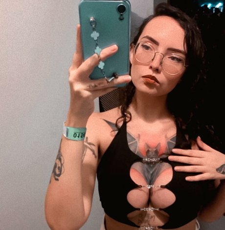 ブルネットの看護師OnlyFans 限定 アーカイブ