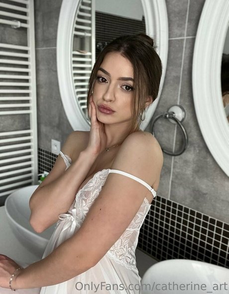 catherine art 無料モデル 写真