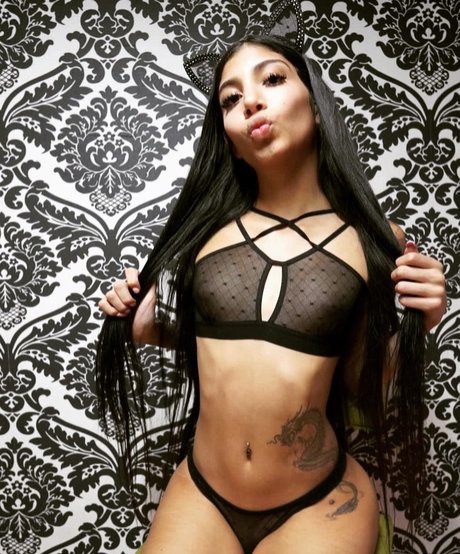 Princessmelanie エロティックなモデル 画像