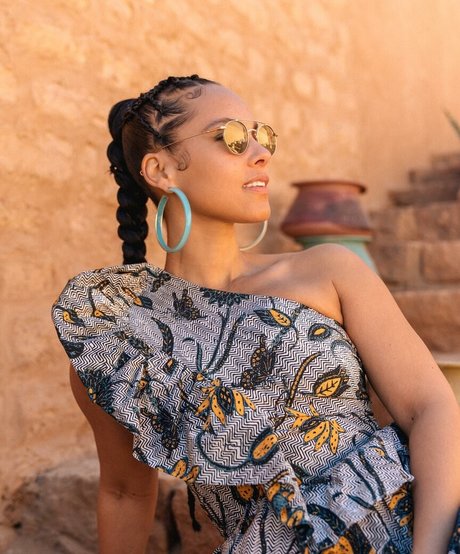 Alicia Keys ポルノモデル 写真