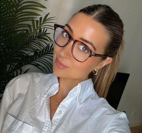 ゲイランジェリーOnlyFans 無料セクシー 写真