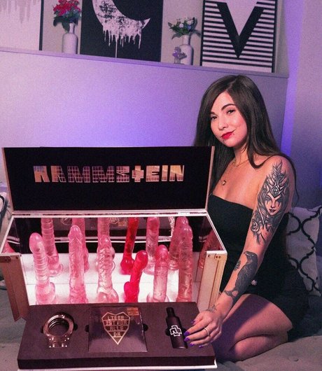 本物の熟女OnlyFans 可愛い 画像