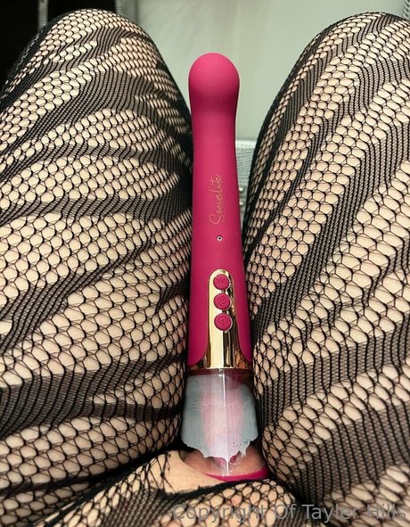 アジアンベイビーOnlyFans セクシー裸 ギャラリー