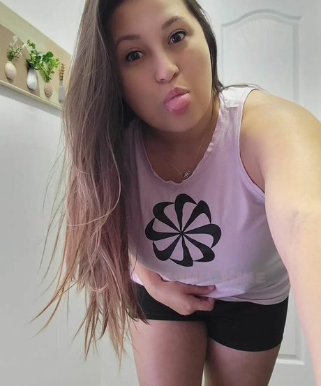 コスプレ フェムボーイ オンリーファンズ 無料ヌード 写真