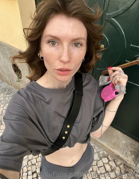 曲線美のアナルOnlyFans 可愛い 画像