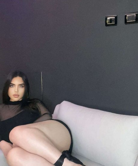 裸のトゥインクOnlyFans 無料裸 画像