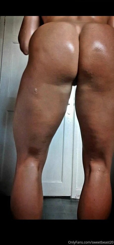 sweetbeast20 xxxモデル 写真