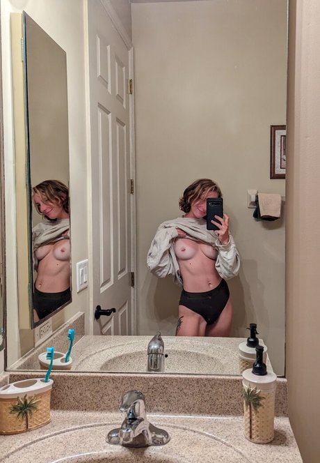 Outdoorkitty333 完璧な女優 写真