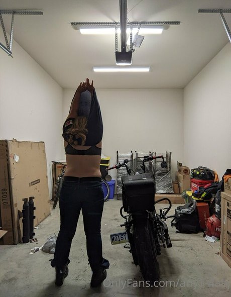 ぽっちゃり痴女OnlyFans 無料セックス 写真