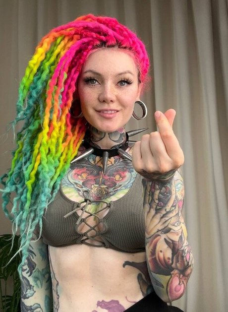 姉妹のOnlyFans 無料ヌード 画像