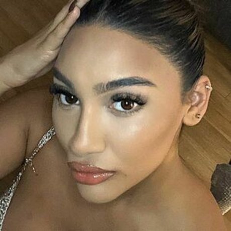 simmykk ポルノスター ヌード 写真