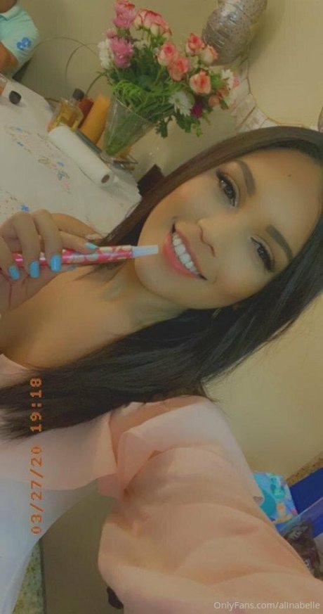 Alina Belle 素敵なスター 写真