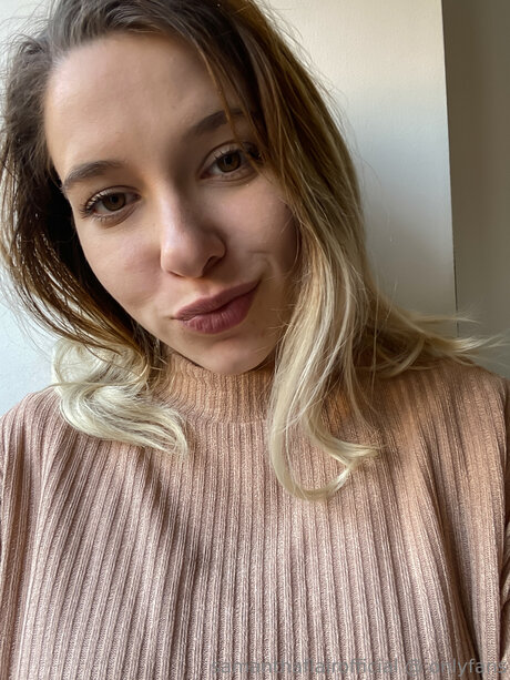 ホットな裸のOnlyFans ヌード 写真