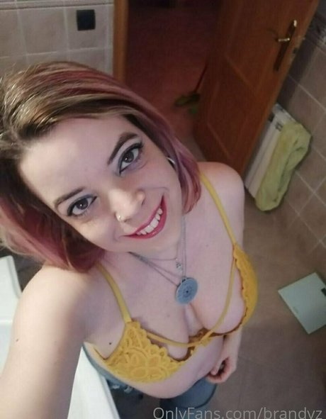 姉妹のOnlyFans 美しいヌード 写真