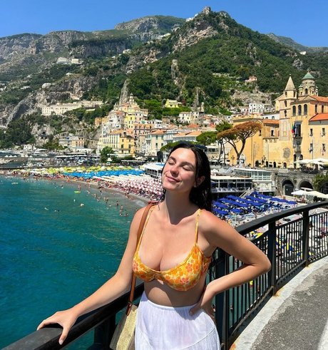 Theresa ポルノスター 写真