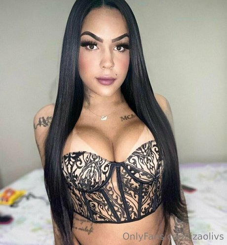 Izabela Oliveira ホットモデル ギャラリー