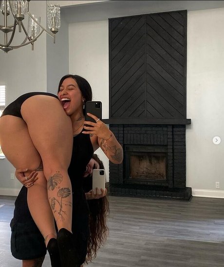 _Leovenus エロティックなスター ギャラリー