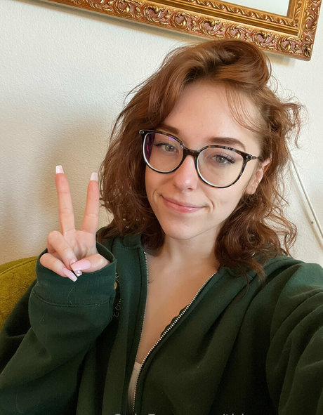 本物の熟女OnlyFans 美しいポルノ 写真