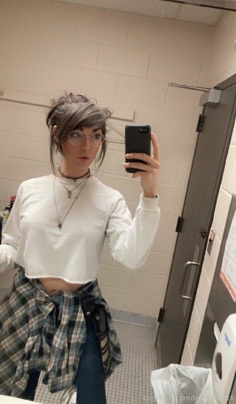 bridgetblack ポルノモデル 写真