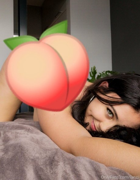 lanzii エロティックモデル 写真