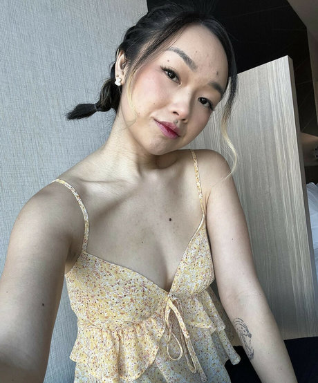 vatinakong アダルトモデル アーカイブ