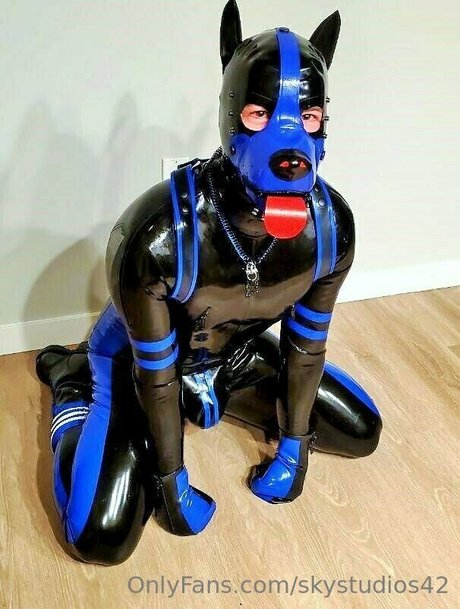 skystudios42 無料モデル 写真