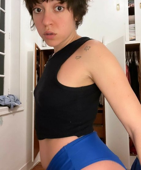 Valentina Bandeira ポルノスター 写真