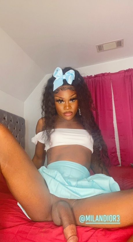 Milan Dior ポルノスター xxx 画像