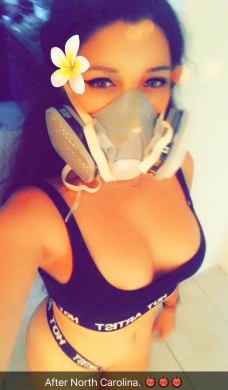 SukeshaRay ポルノスター 写真