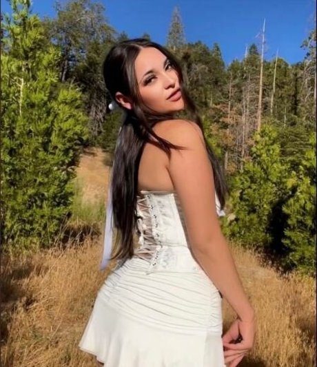 bernaarose ホットスター 写真