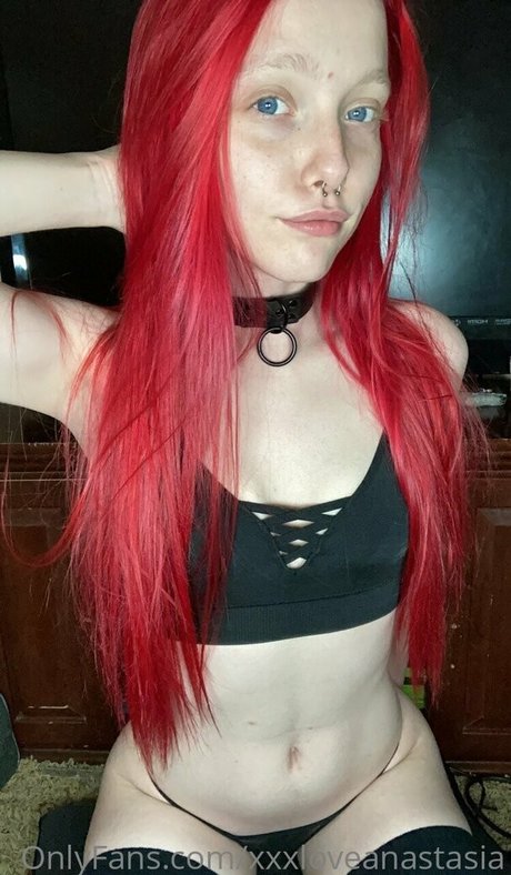 xxxloveanastasia アダルトスター 写真