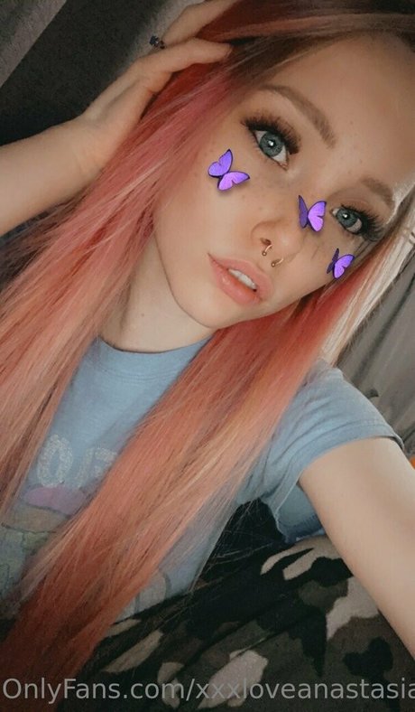 xxxloveanastasia 裸の女優 写真