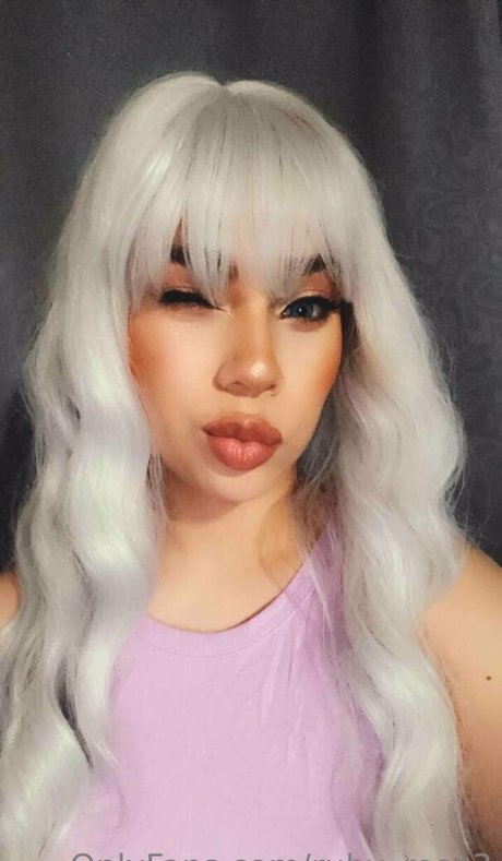 フェムボーイアジアンOnlyFans ホット 写真