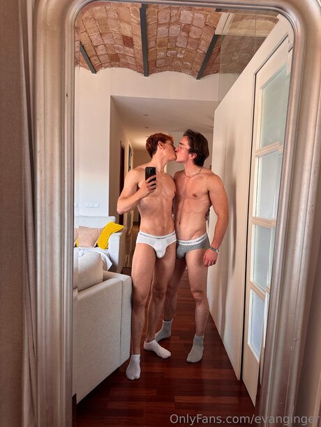 Evanginger アートモデル アーカイブ