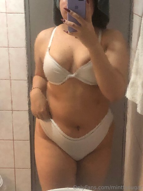 Minttysugar セックス女優 写真