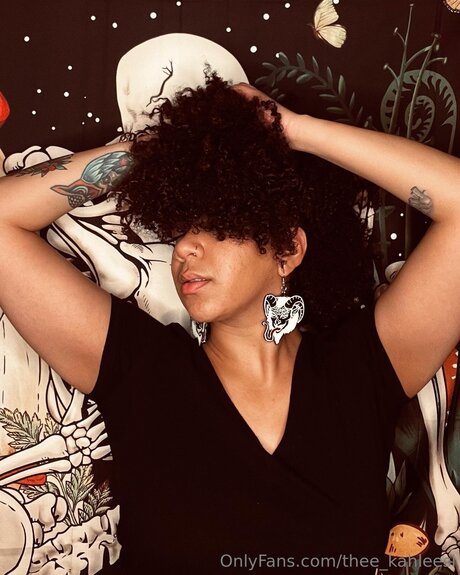 ティーンヌードOnlyFans 美しいヌード 写真