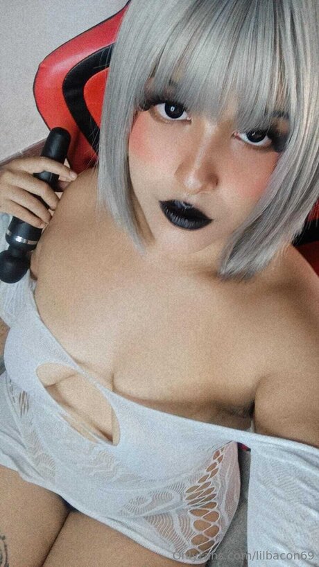 Lilbacon69 セクシーなポルノスター 写真