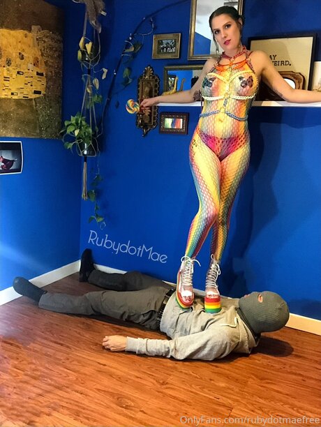 フィンドムオンリーファンズ トップ 写真