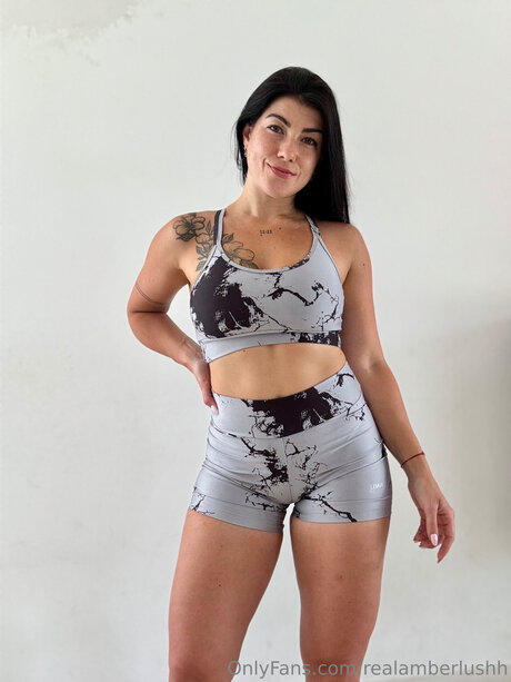 Realamberlushh スター 裸 画像