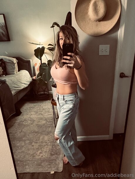Addiebears 裸のモデル 写真