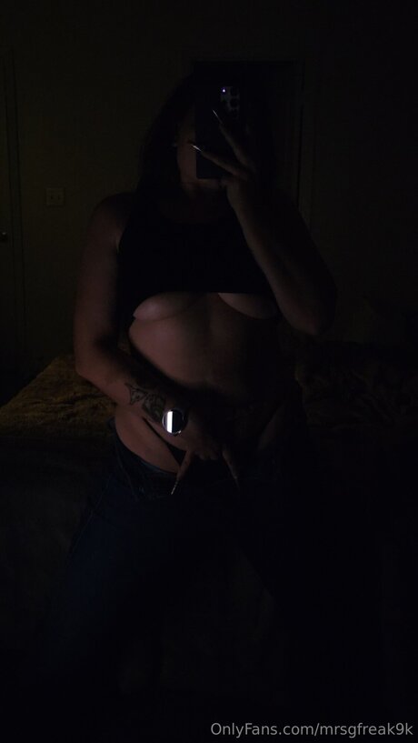 ゲイの若いOnlyFans ポルノ 写真