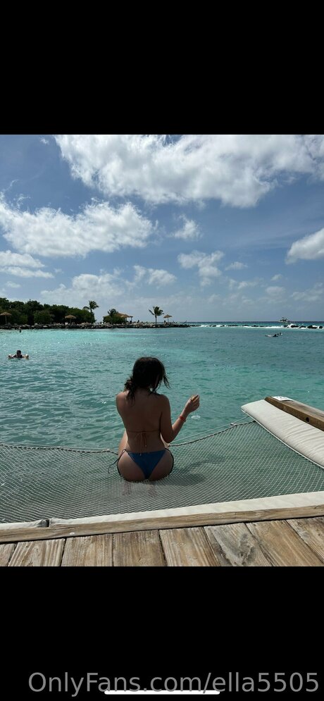 Oppachoppa エロティックなスター 写真