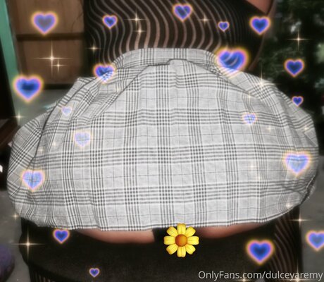 黒檀のシャワー OnlyFans 無料 画像