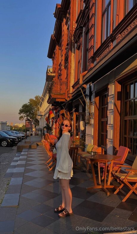 Bellastars エロティック女優 ギャラリー