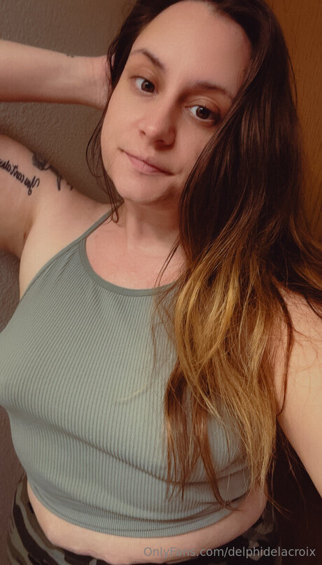 Delphidelacroix top profile image