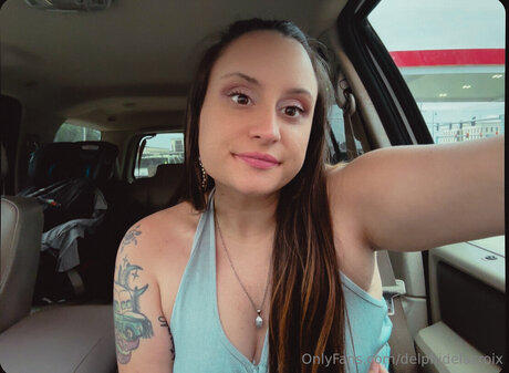 Delphidelacroix 完璧なポルノスター 写真