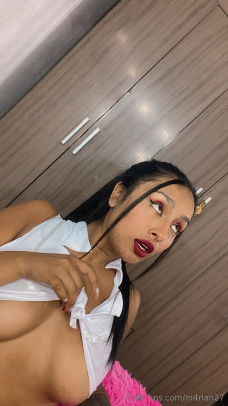 M4rian27 セックスポルノスター 写真